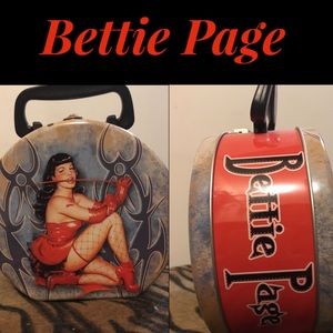 Bettie Page Tin Purse